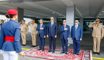 Encuentro histórico: Abinader y expresidentes asumen política de Estado ante crisis haitiana"