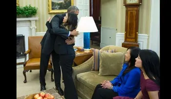 Abrazar o no abrazar... esa nunca fue la cuestión para Obama