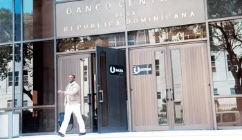 Resaltan estabilidad tasa del dólar tras atinadas medidas del Banco Central