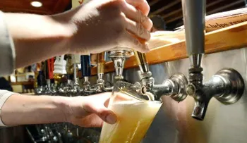 Las ventas de bebidas alcohólicas bajan por primera vez en 20 años