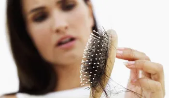 Pérdida de cabello: Las causas y cómo combatirlas (VIDEO)