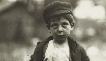 Este pequeño trajo una nota del maestro a su mamá, que la hizo llorar
