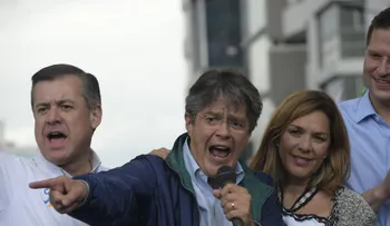 Tensión en Ecuador: a 5 días de las elecciones fue agredido el candidato presidencial Guillermo Lasso