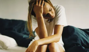 9 razones por las que las mujeres sufren más de insomnio que los hombres
