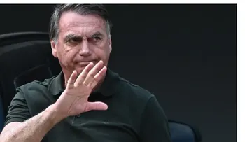 Bolsonaro será operado de hernias en Navidad