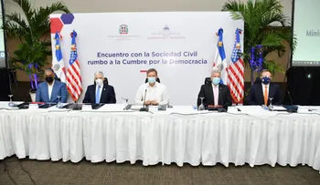 Gobierno y sociedad civil preparan posición país para presentar en Cumbre por la Democracia