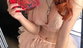 El escote de Bella Thorne que dejó a muchos sin aliento 