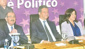 Danilo Medina gana primera prueba; falta la del Congreso