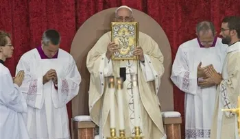 Papa canoniza a Junípero Serra pese a críticas de indígenas