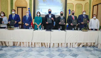 El Gobierno, Unicef y JCE firman acuerdo para impulsar el registro civil oportuno