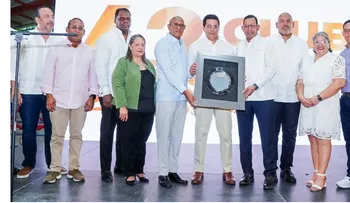 David Collado es homenajeado en aniversario institucional