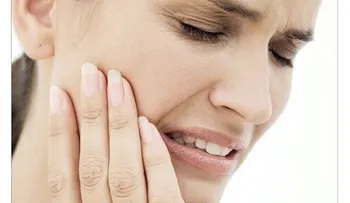 Aceite de canela, la sal en polvo y otras recomendaciones para dientes sensibles 