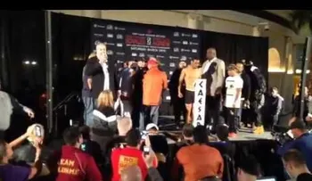 Video: Boxeadores se caen a golpes durante pesaje