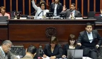 Senado aprueba en 2da lectura ley que crea el Servicio Nacional de Salud 
