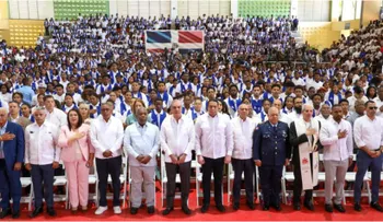 Abinader impulsa talento joven con 2,848 jóvenes graduados del programa Oportunidad 14/24