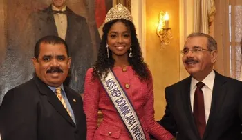 El Presidente ofrece apoyo a la miss RD 2013