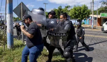 Policía de Nicaragua ocupa sede de periódico independiente