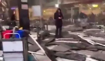 Taxista halla a niña cubierta en sangre llorando en el aeropuerto de Bruselas