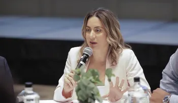 Gloria Reyes presenta nueva Dirección de Desarrollo Social Supérate