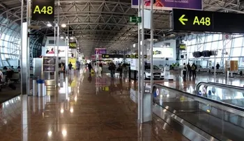 Despega del aeropuerto de Bruselas primer avión de pasajeros tras reapertura