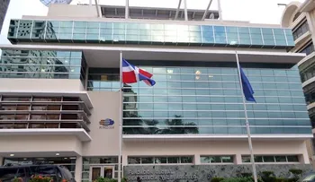 Funglode dice Senado "dejó caer" 64 proyectos