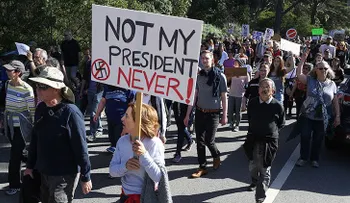 1.500 dólares a la semana en Estados Unidos: El nuevo empleo por protestar contra Trump