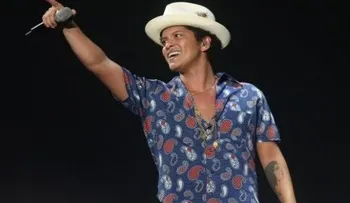 Bruno Mars cerró recorrido en República Dominicana 
