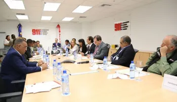 Comisiones de diputados visitan instalaciones del Sistema 9-1-1