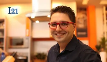 Merlín Gessen: La cocina erótica la puedes practicar con cualquier ingrediente en casa
