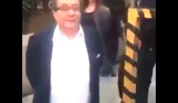 Joao Santana esposado cuando es trasladado a una prisión (VIDEO)