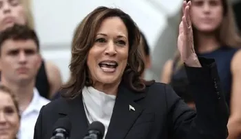 Kamala Harris llama a votar contra la "tiranía" de Trump en las elecciones de medio mandato