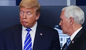 Trump sugiere indagar si inyectar desinfectante contra el coronavirus sirve para combatirlo, porque "yo no soy médico"