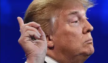 Encuesta: mayoría de republicanos enojados con el gobierno prefieren a Trump