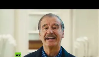 De todo corazón, ayudaré a pagar el muro: Vicente Fox