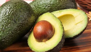 7 motivos por las que no debes tirar las semillas de aguacate 