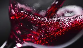 ¡1 vaso de vino tinto equivale a una hora de ejercicio y ayuda a bajar la presion arterial!