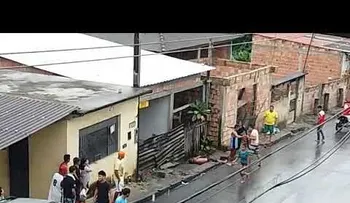 Un joven mata a palazos a su padrastro a plena luz del día