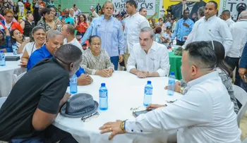 Presidente Abinader llama al pueblo dominicano a seguir trabajando para continuar el progreso en el 2023
