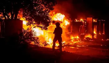 Todo lo que sabemos de los incendios forestales en California