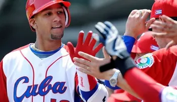 Cubando Yulieski Gourriel y su hermano abandonan selección en  Serie del Caribe