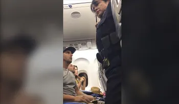 Delta se disculpa por expulsar a una familia de un vuelo
