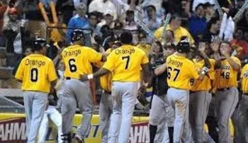 Las Águilas superan a los Gigantes