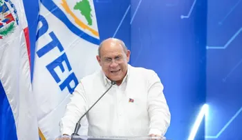 INFOTEP reconoce a 77 colaboradores con Botón por Antigüedad