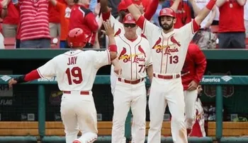 Cardenales superan otra vez a Pittsburgh en extra innings 