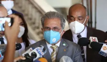 Presidente Abinader hablará con De Camps sobre acuerdo entre CMD y ARS