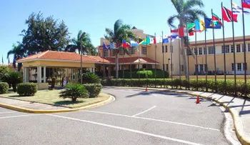 Mirex contrata asesoría legal en Rusia y envía comisión a Moscú por dominicanos en el conflicto bélico