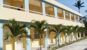 Piden solucionar conflicto en Artes y Oficios