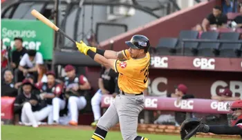 Las Águilas alcanzan el segundo puesto tras apalear a los Gigantes
