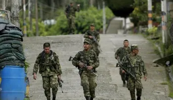 En ataque de FARC mueren 13 soldados colombianos en frontera con Venezuela
