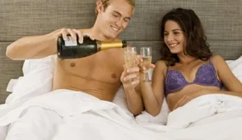 Buenas razones para celebrar el fin de año en la cama